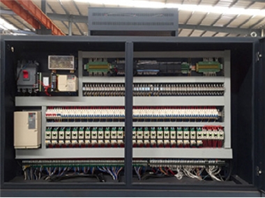 采用進(jìn)口和國內(nèi)一線品牌的電器元件